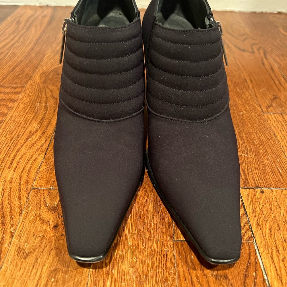 Donald Pliner Monica Booties